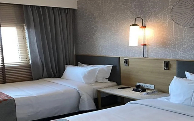 Holiday Inn Express Greater Noida Knowledge Park