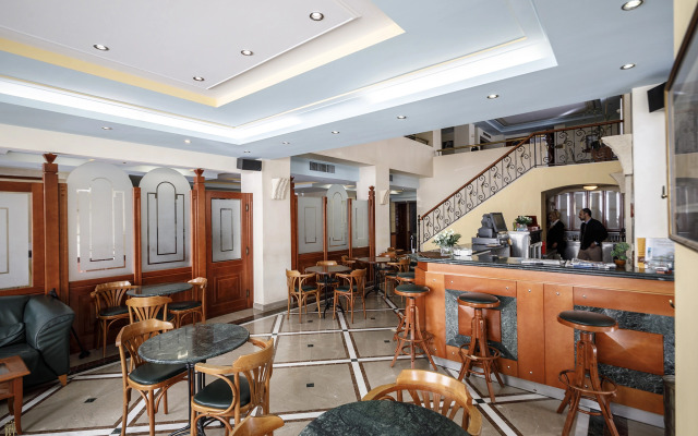 Rex Hotel