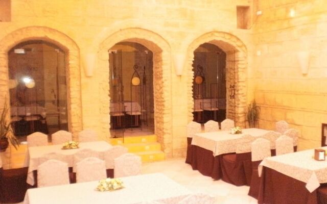 La Hospederia Del Monasterio