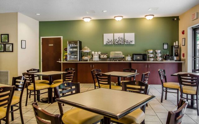 Sleep Inn & Suites Danville Hwy 58