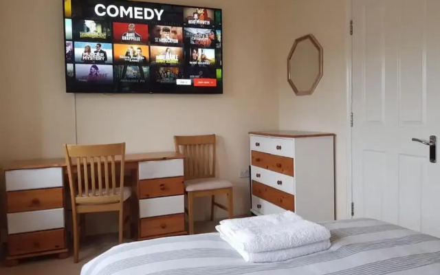 Caspian House - 4 Bedrooms