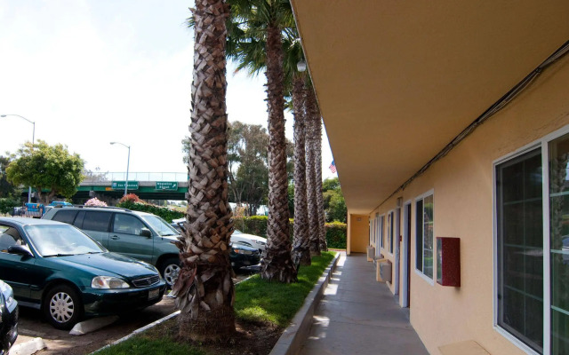 Motel 7