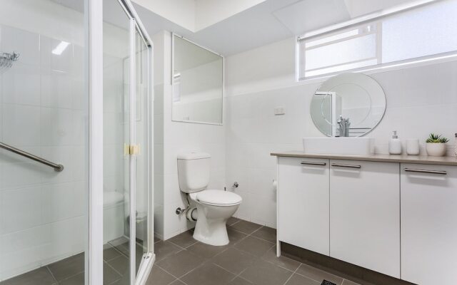 2 Bedroom Apartment Laman Lodge Unit 2