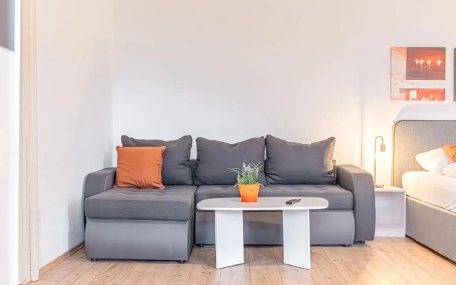 attractive 2BR Apt. Near AKH- Ideal for Longstays