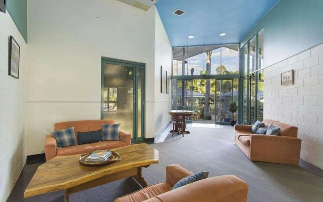 Capricorn Motel & Conference Centre – Lobby – Parkhurst