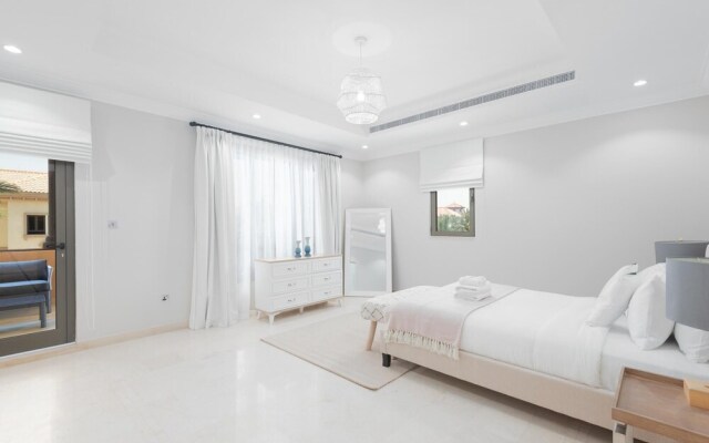 Maison Privee - Luxury 5BR Villa with Private Pool and Beach