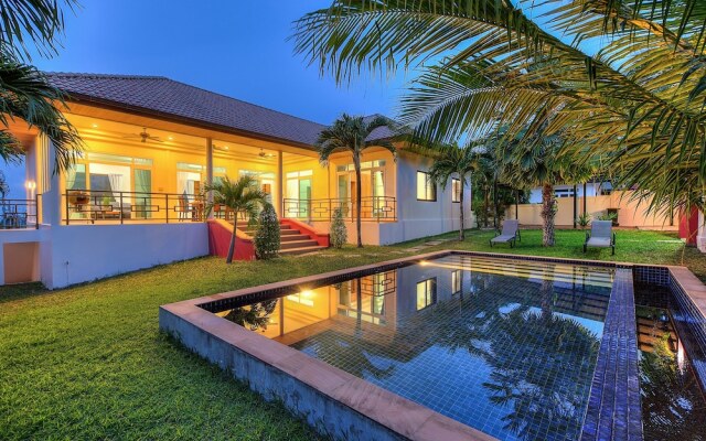 Seaview Tropical 3BR Pool Villa