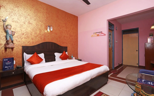 Capital O 6077 Hotel Ashraya
