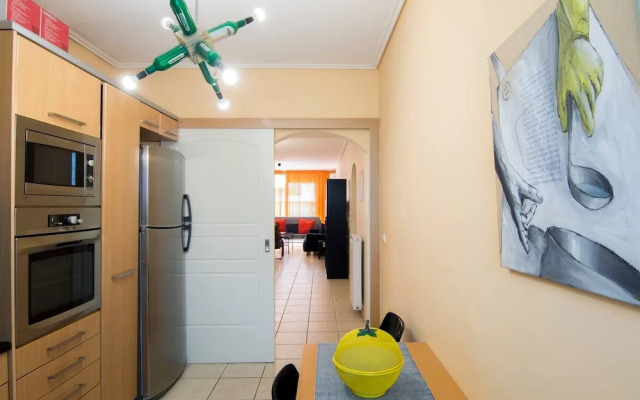 Spacious 2 Bedroom Apartment In Thessio