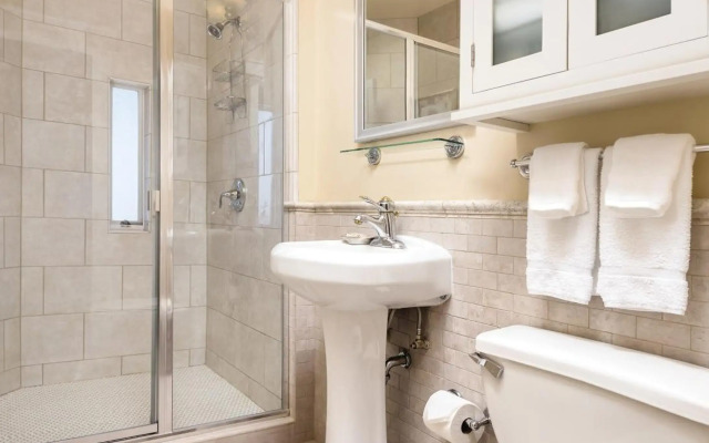 WorldMark Seattle - The Camlin