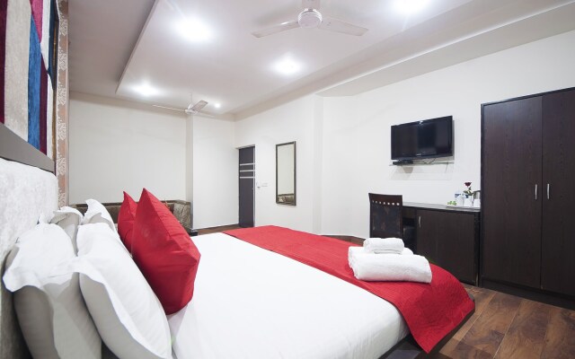 Hotel Apra International