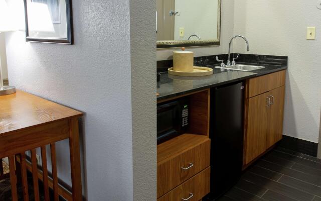 Hampton Inn & Suites Chesapeake-Square Mall