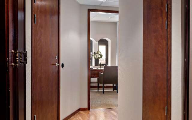 Best Western Plus Grand Hotel