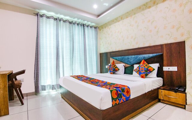 Fabhotel Lime Wood