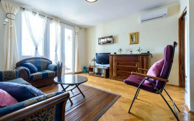 Sea View Apartments - Dimnic