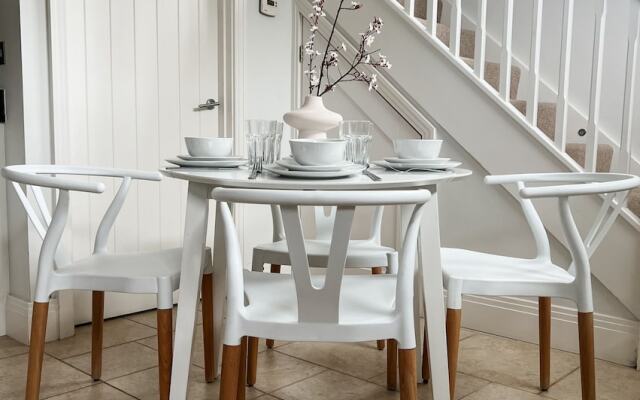 Windsor Mews by Stay Focused SA