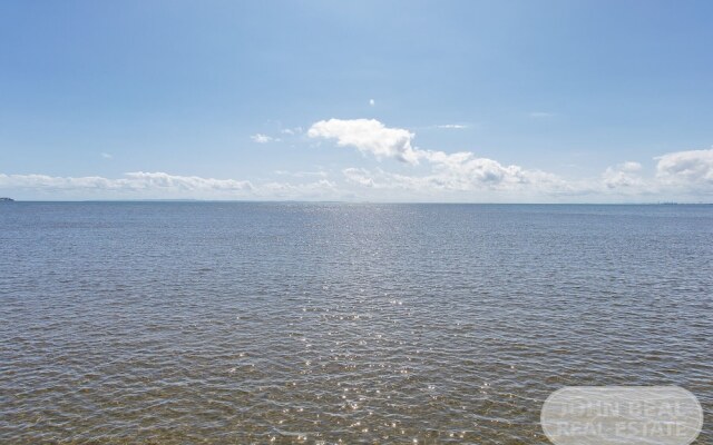 Brighton Waterfront Beach House