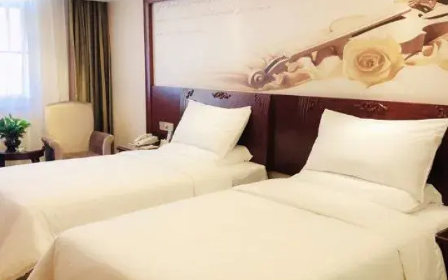 Vienna Hotel (Fengshan)