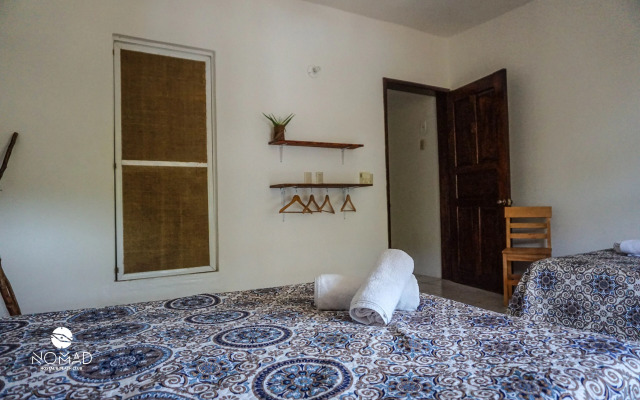 Nomad Beach House - Hostel