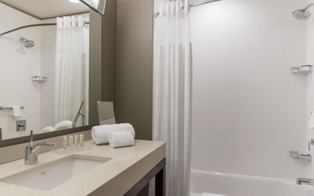 Courtyard Waterloo Cedar Falls