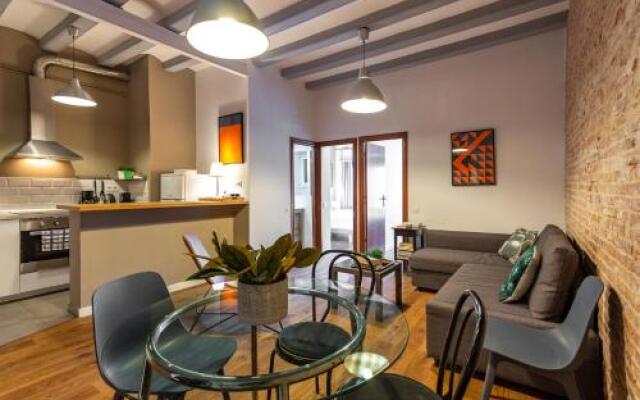 Stay U-nique Apartments Parlament