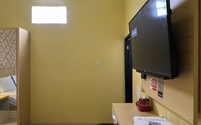 Hotel O Batodupi Guesthouse Syariah Near Buttu Kasambi