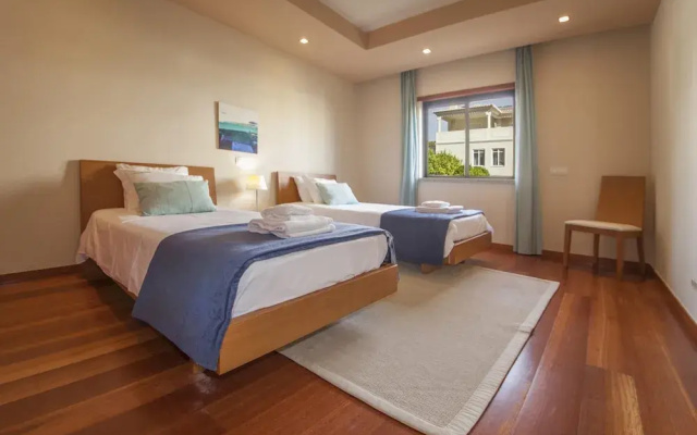 B27 - Luz Bay 2 Bedroom Apartment