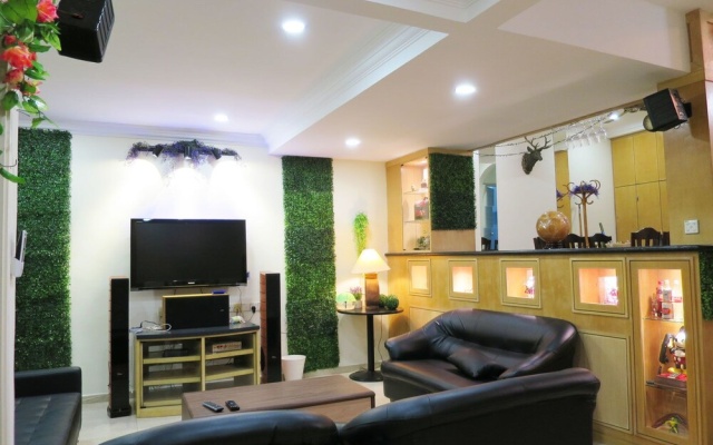 5 Mins to Midvalley 11 pax Amazing ID Theme House – Guest Rooms – Kuala Lumpur