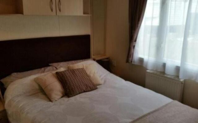 Pine Ridge 59 Rockley Park Poole with sea view