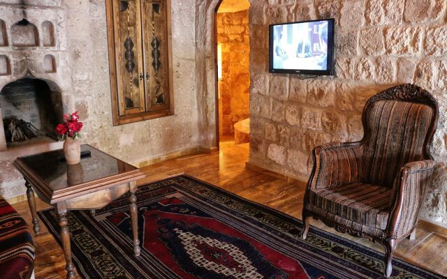 Kemerhan Hotel & Cave Suites