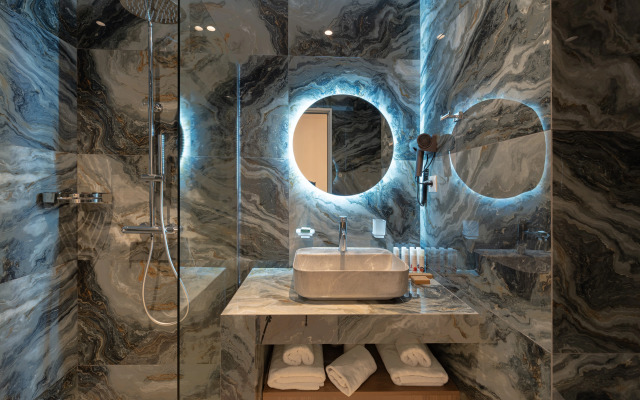 Philia Center Suites