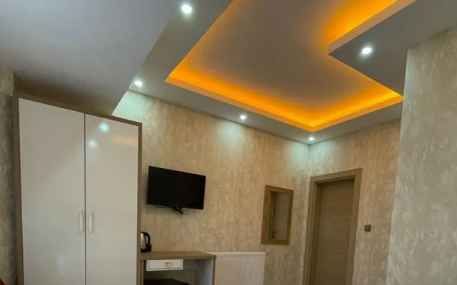 Pera White Hotel