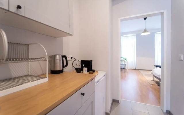 Cute and Cozy Studio - Close TO THE Center