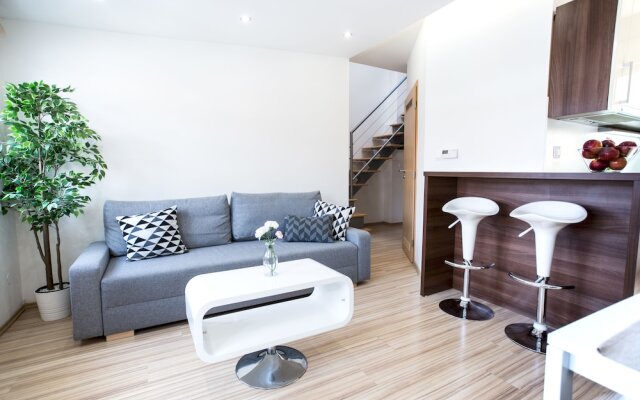 QIK Apartments