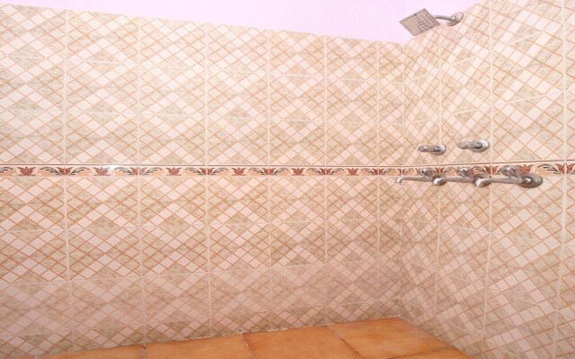 OYO 11417 Hotel Lotus