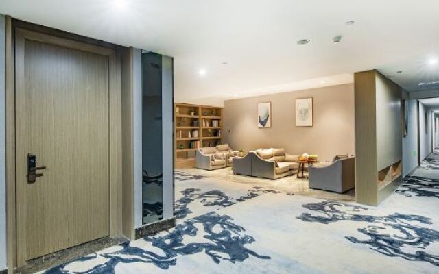 Manju Hotel (Huzhou Zhili Chinese children's wear city)