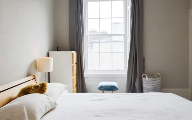 Beautiful 1 Bedroom Apartment in Stockbridge