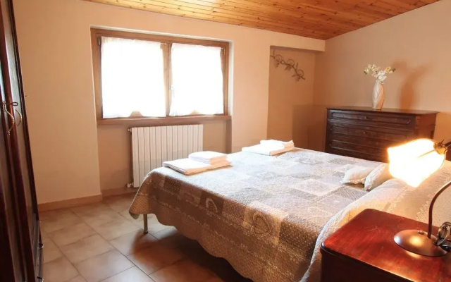 Cozy Attic Lake View in Nesso