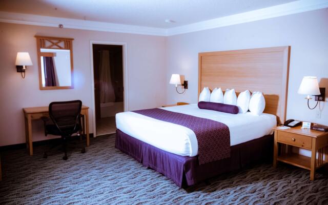 Best Western Plus Executive Court Inn & Conference Center