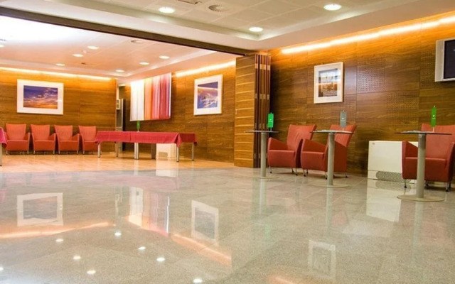 Hotel Waterlily Indore