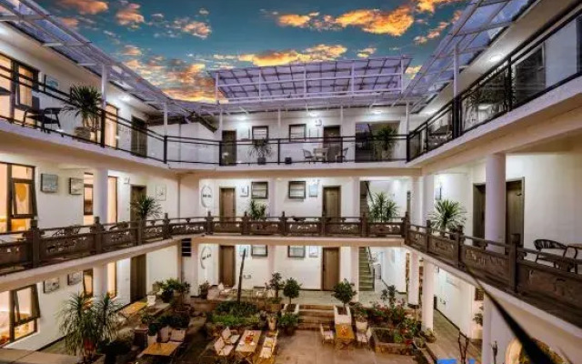 Nanshe Xiyi Garden courtyard view Holiday Hotel