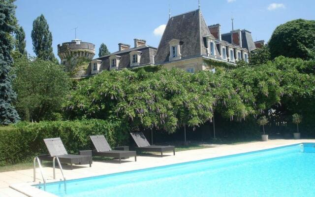 Hôtel Restaurant - Chateau de Lalande