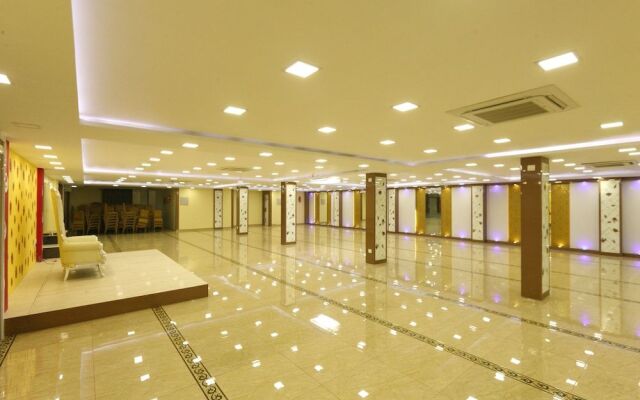 OYO 14852 Rahmath Residency