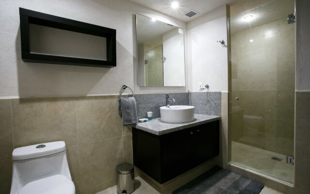 24th Floor Beachfront 1 Bedroom