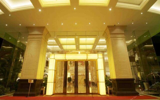 Royal Century Hotel