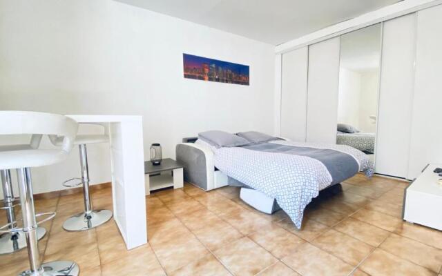 Mignon studio au cœur du village de Saint-Tropez