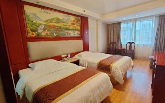 Jinhui Business Hotel