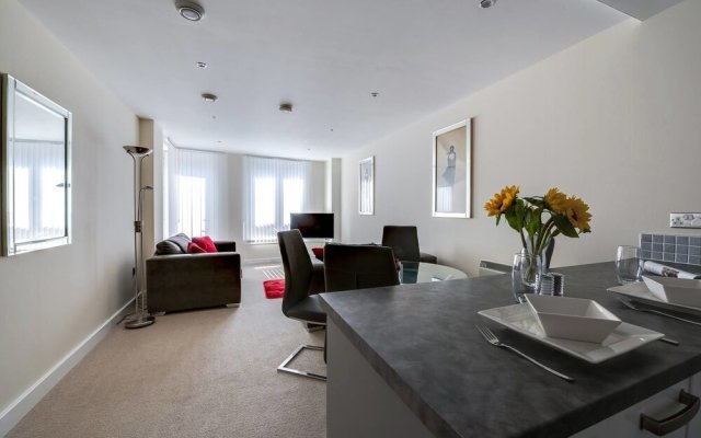 Bright 2BR Apartment in the Centre of Liverpool