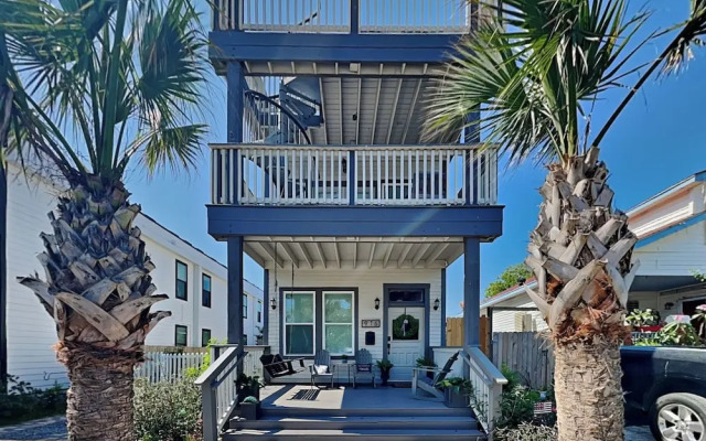 Pelican Point