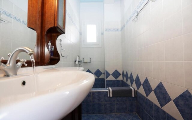 Amati Villa Cavo Dellos